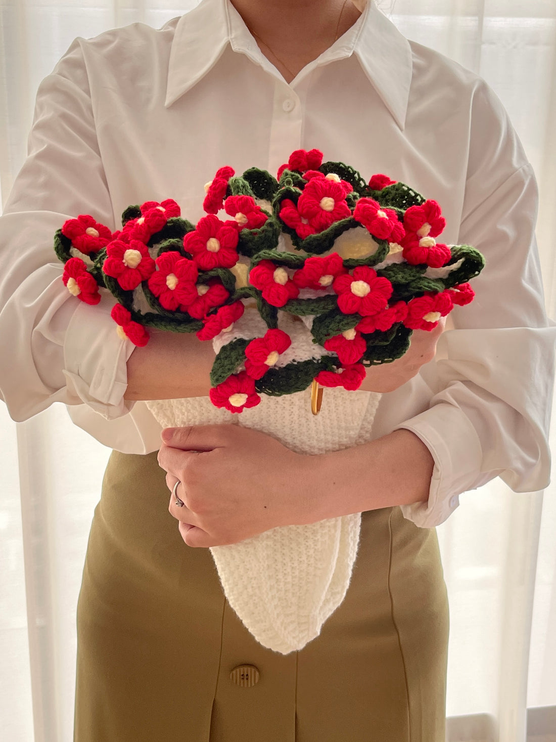 Manta de flores rojas y esponjosas